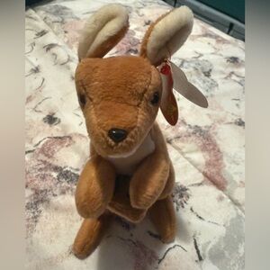 Ty Beanie baby Rare 1996 Retired Original Pouch The Kangaroo